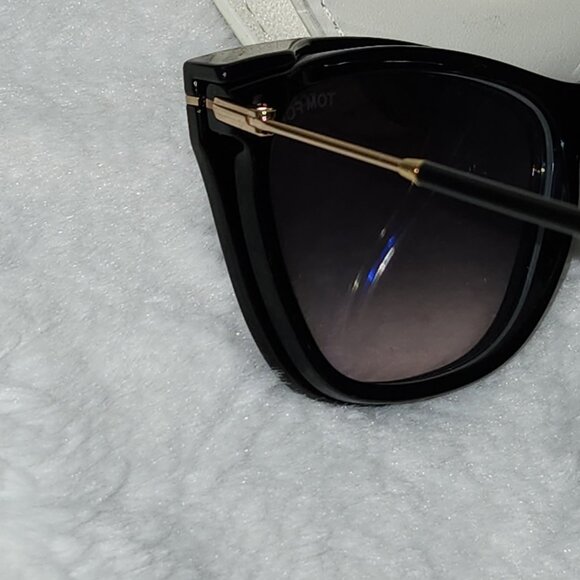 SOLD! TOM FORD TF5824 - Black Eyeglasses with Magnetic Clip-on Sunglasses - Picture 15 of 16